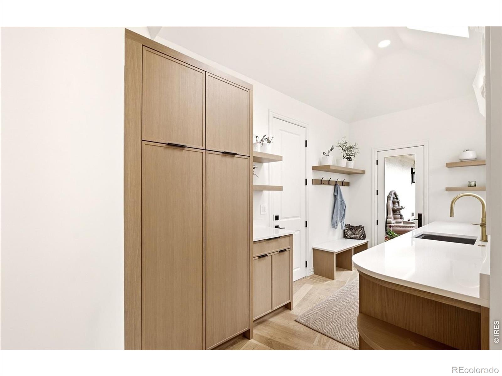 MLS Image #18 for 274  vine street,denver, Colorado