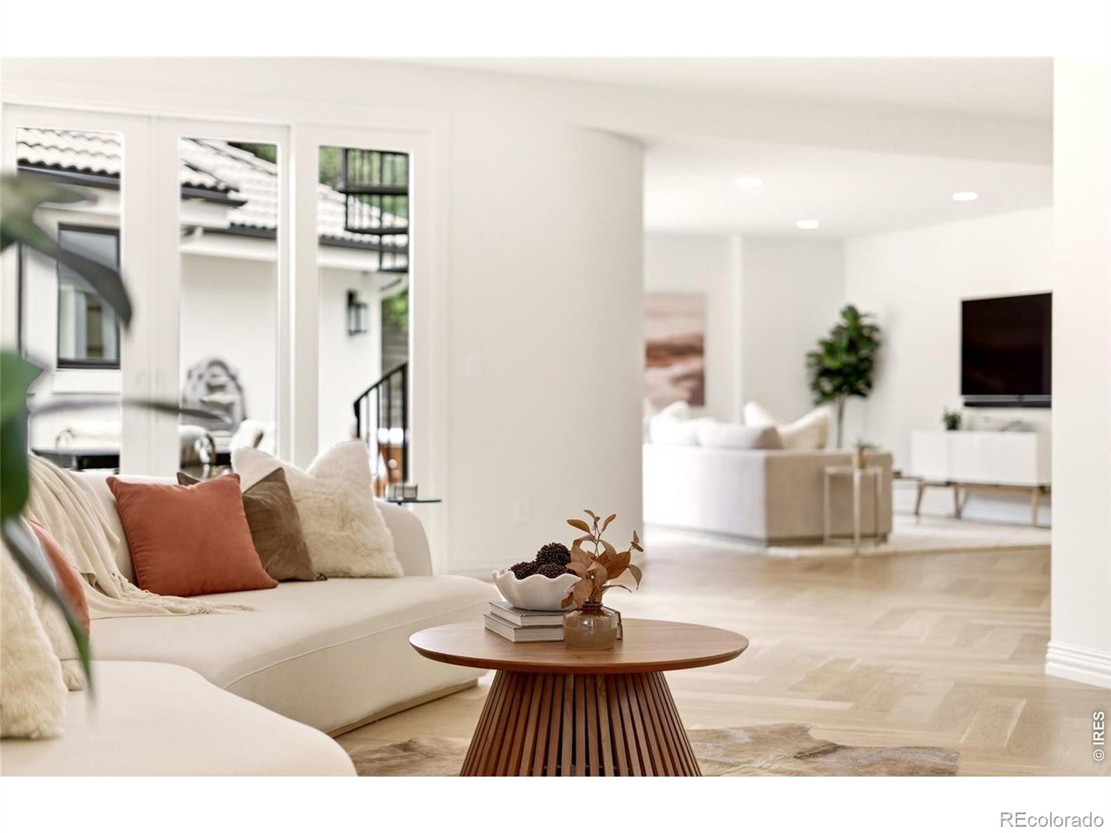MLS Image #3 for 274  vine street,denver, Colorado