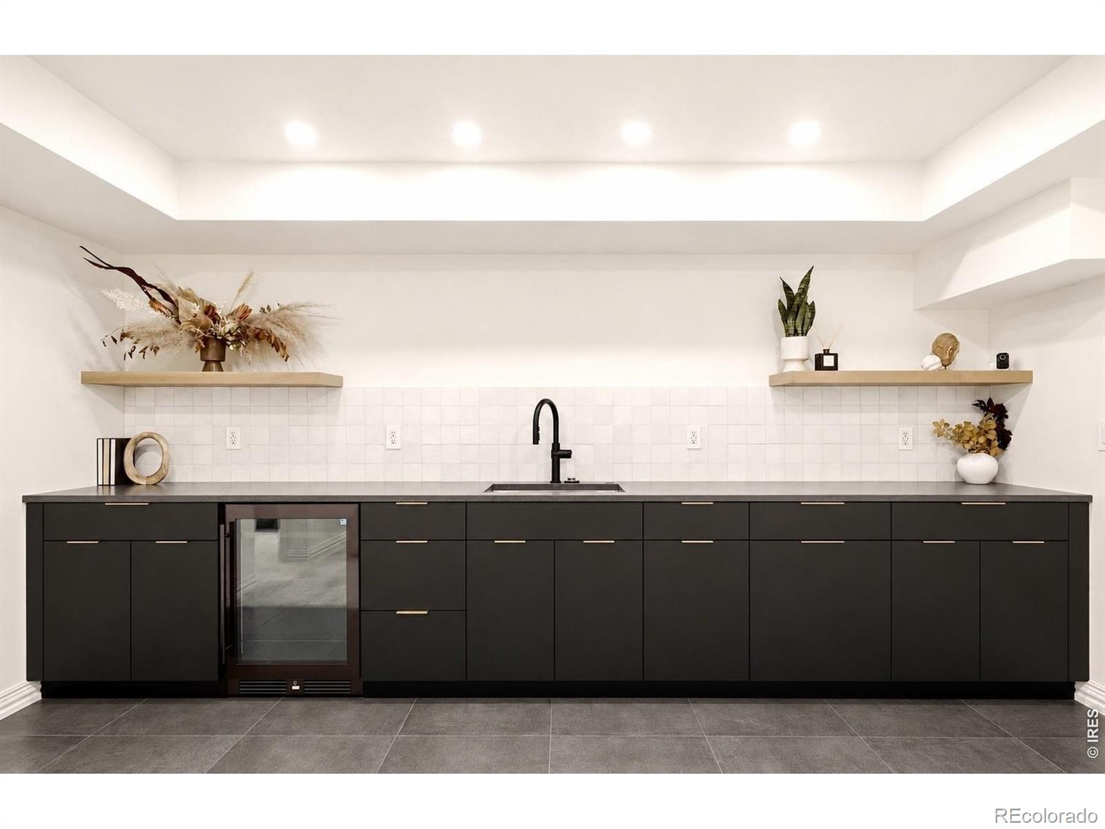 MLS Image #30 for 274  vine street,denver, Colorado