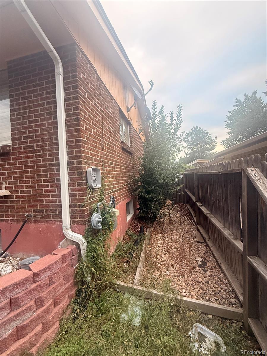 MLS Image #4 for 2576 s flower street,lakewood, Colorado