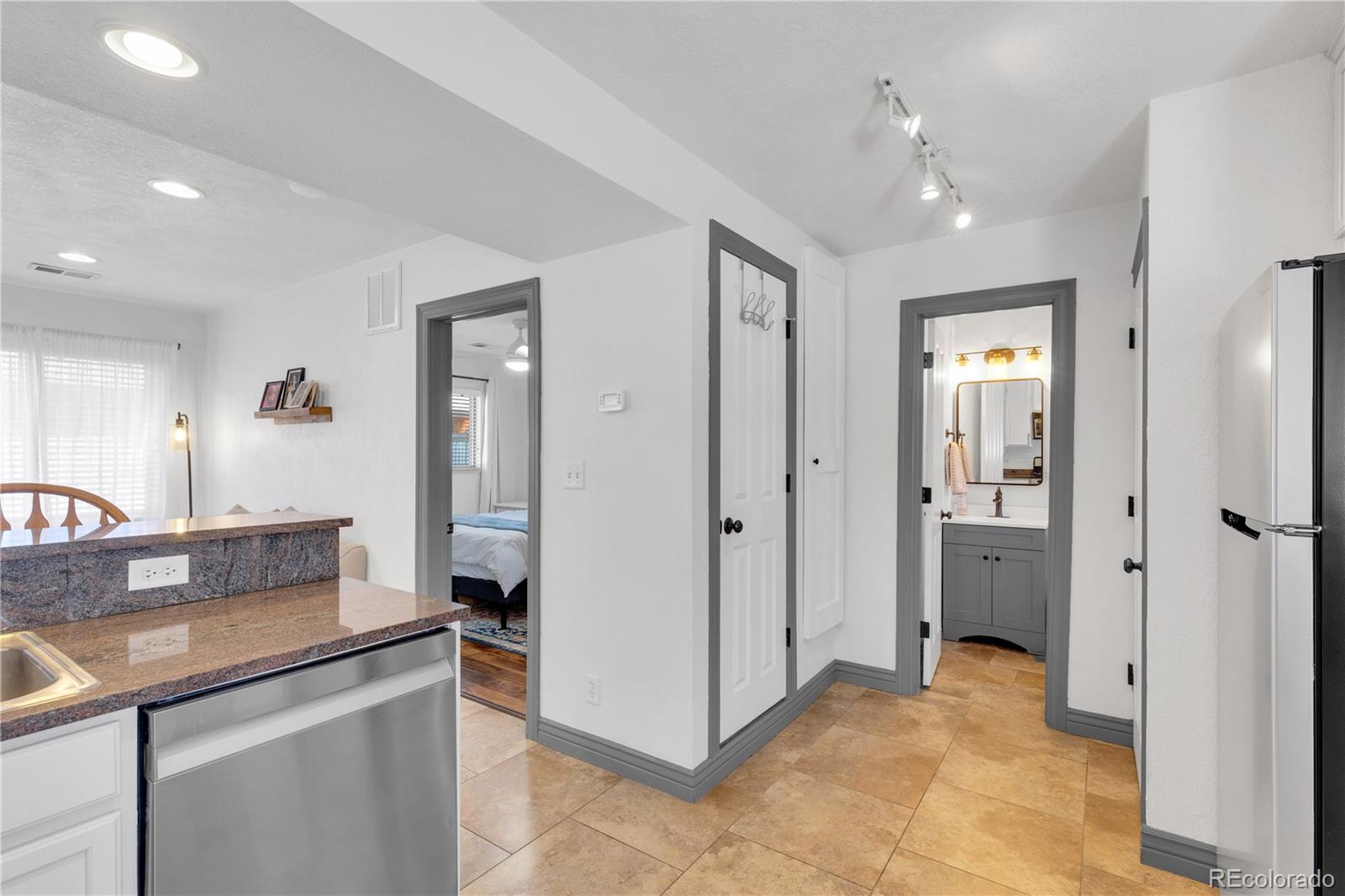 MLS Image #18 for 3321  eliot street,denver, Colorado