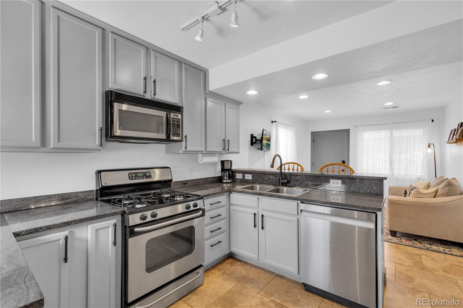MLS Image #9 for 3321  eliot street,denver, Colorado