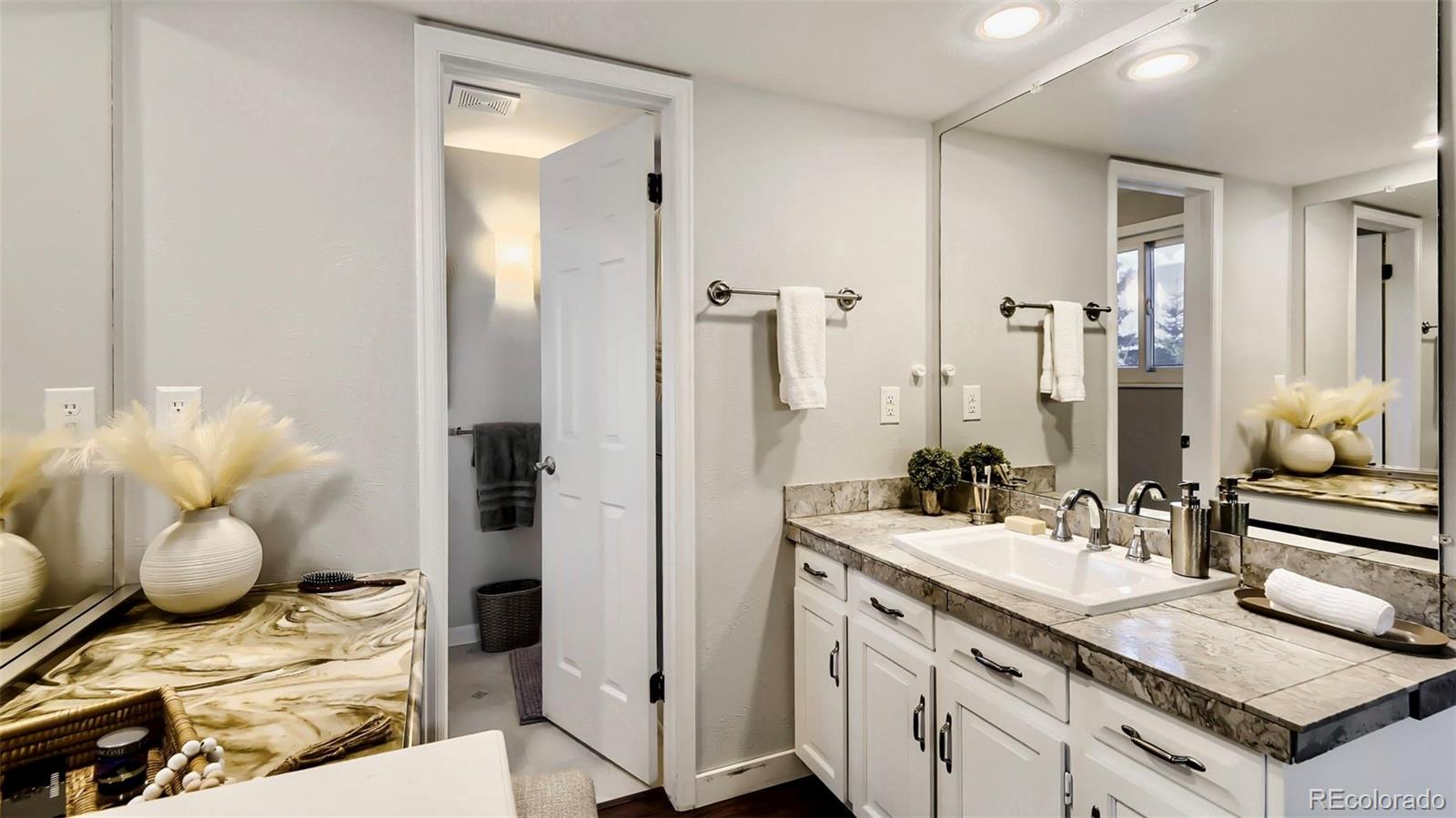 MLS Image #25 for 6392 s poplar court,centennial, Colorado