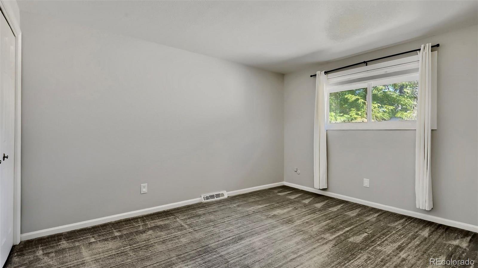 MLS Image #31 for 6392 s poplar court,centennial, Colorado