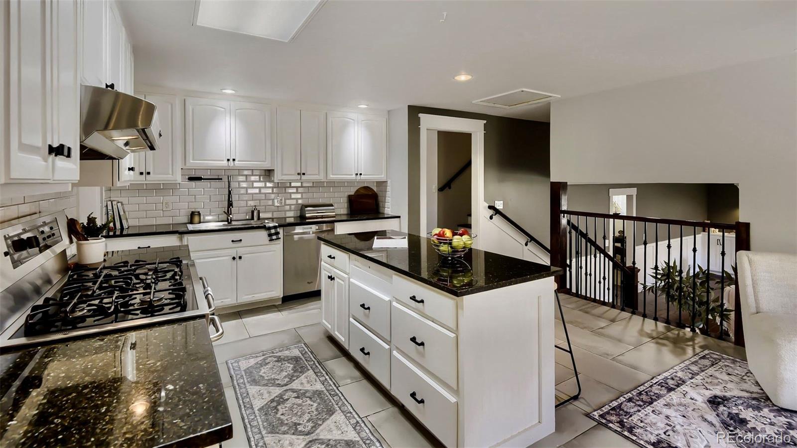 MLS Image #8 for 6392 s poplar court,centennial, Colorado