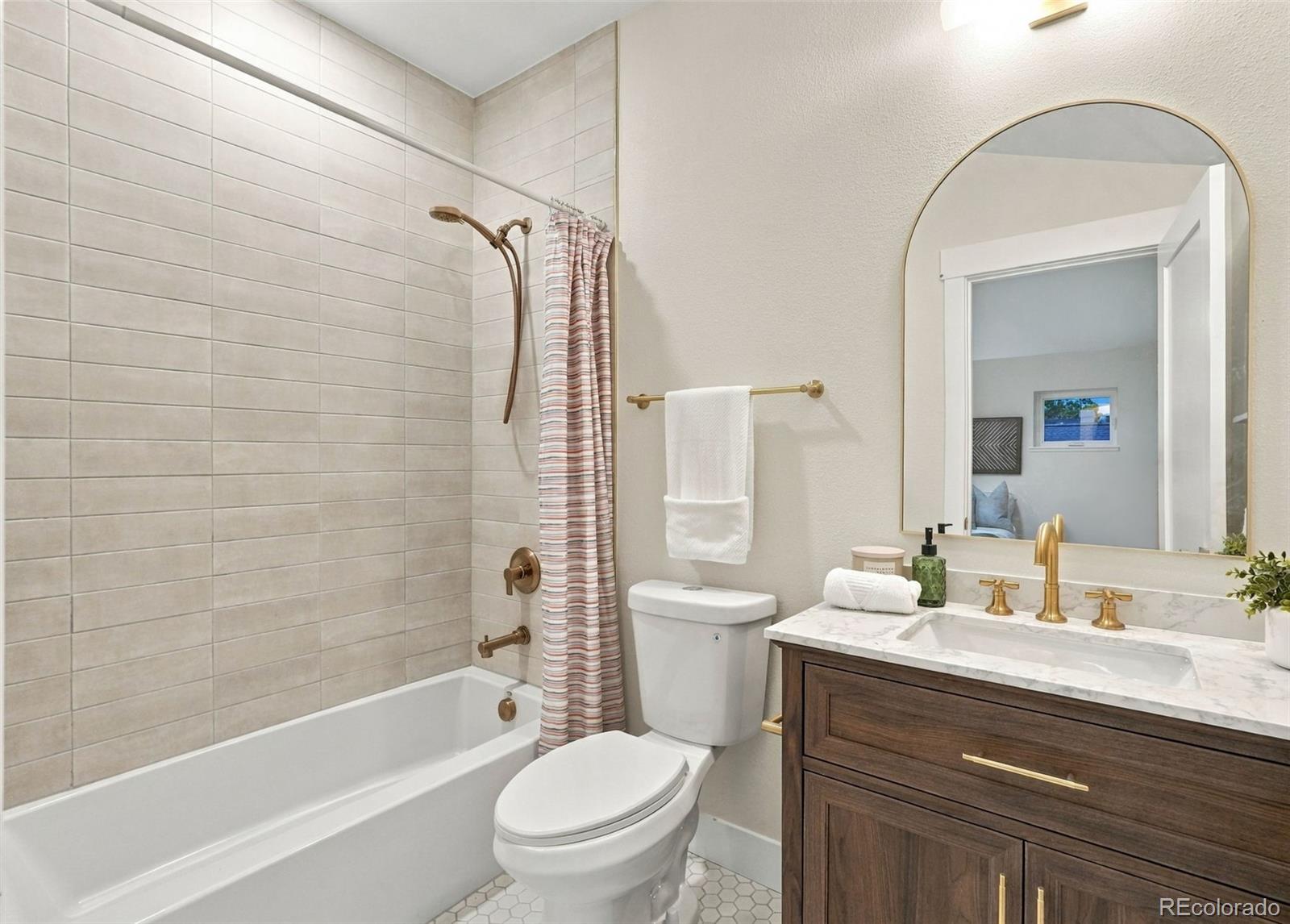MLS Image #22 for 1236  adams ,denver, Colorado