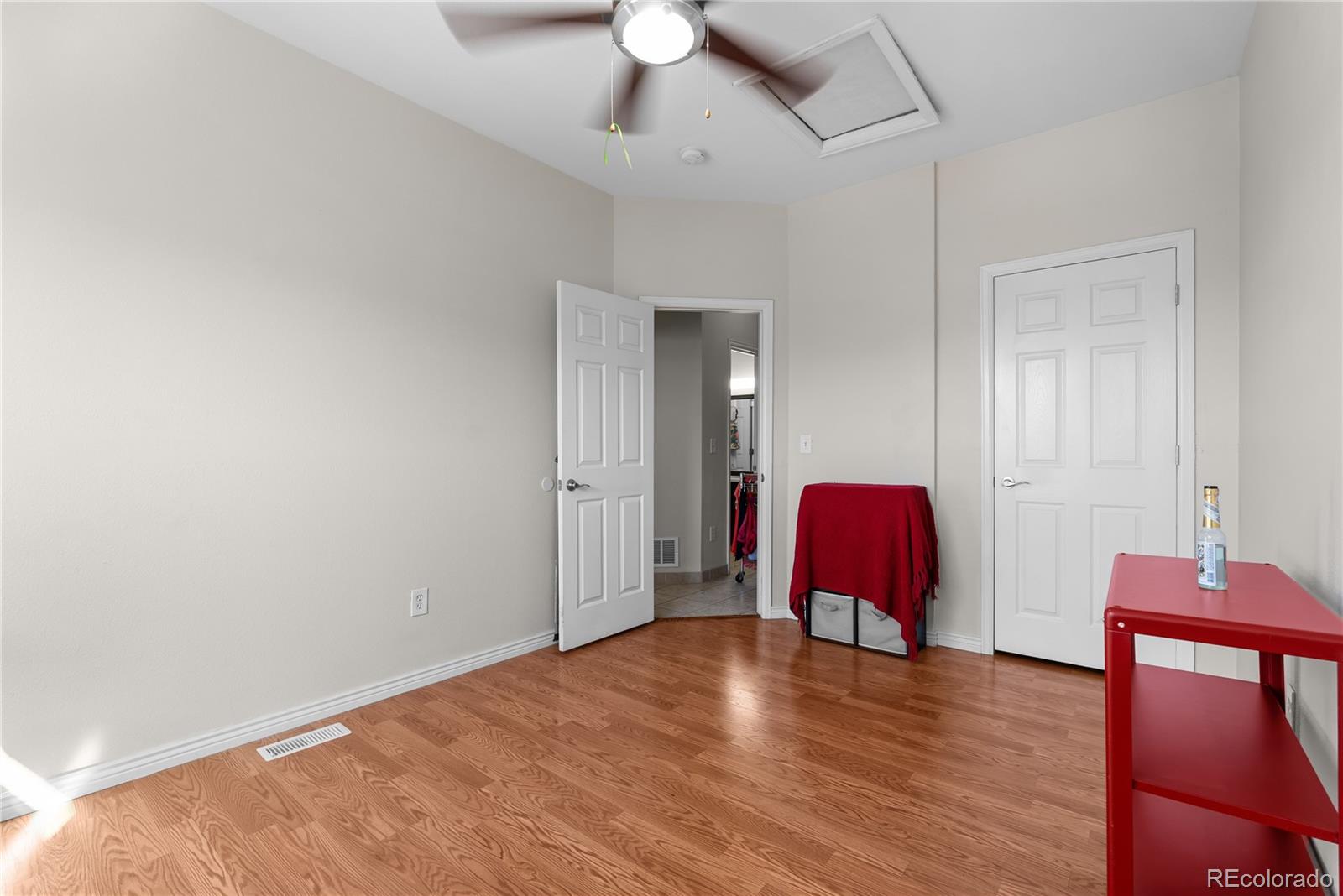 MLS Image #10 for 2002  legacy ridge view 109,colorado springs, Colorado