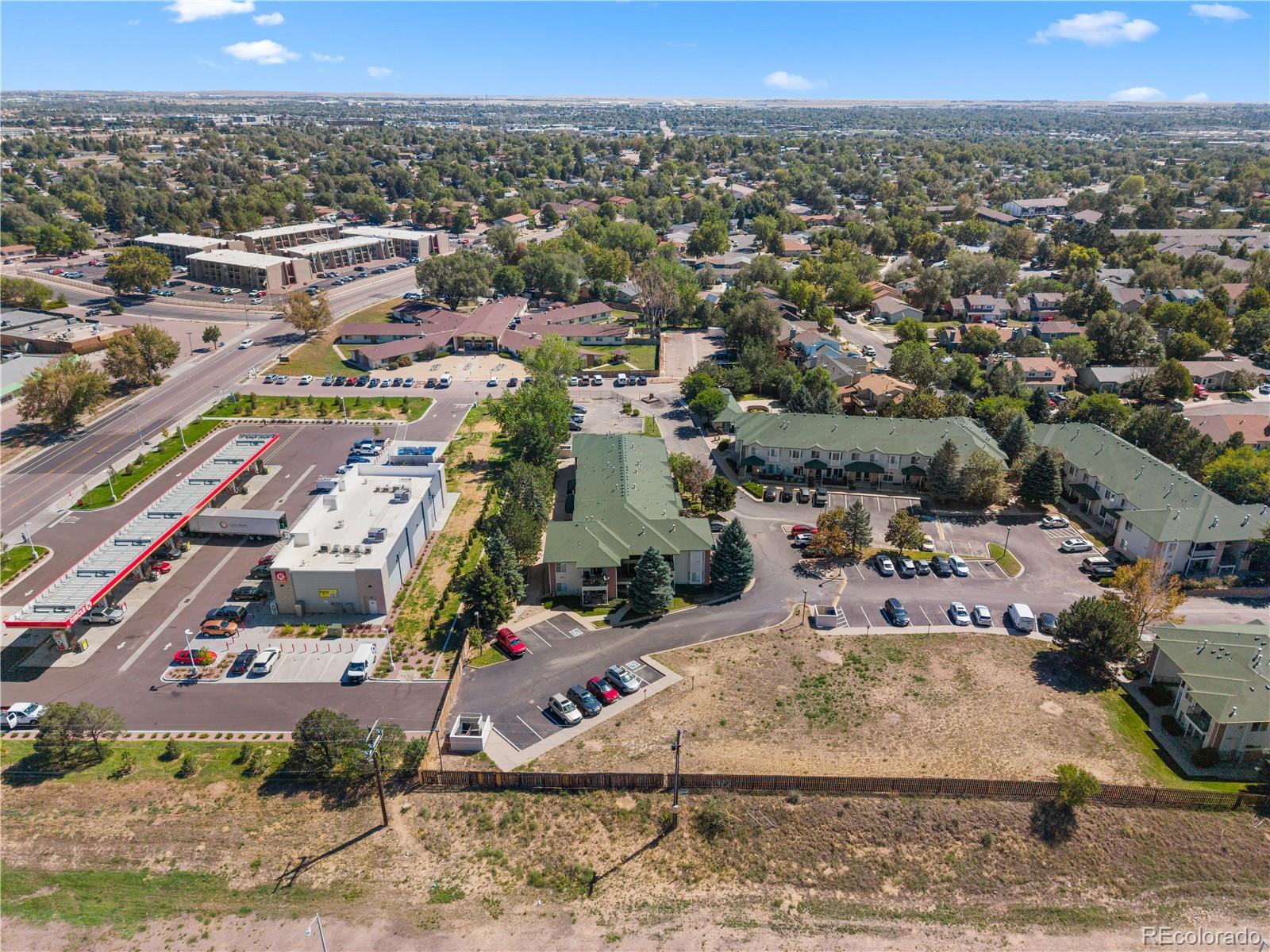 MLS Image #21 for 2002  legacy ridge view 109,colorado springs, Colorado