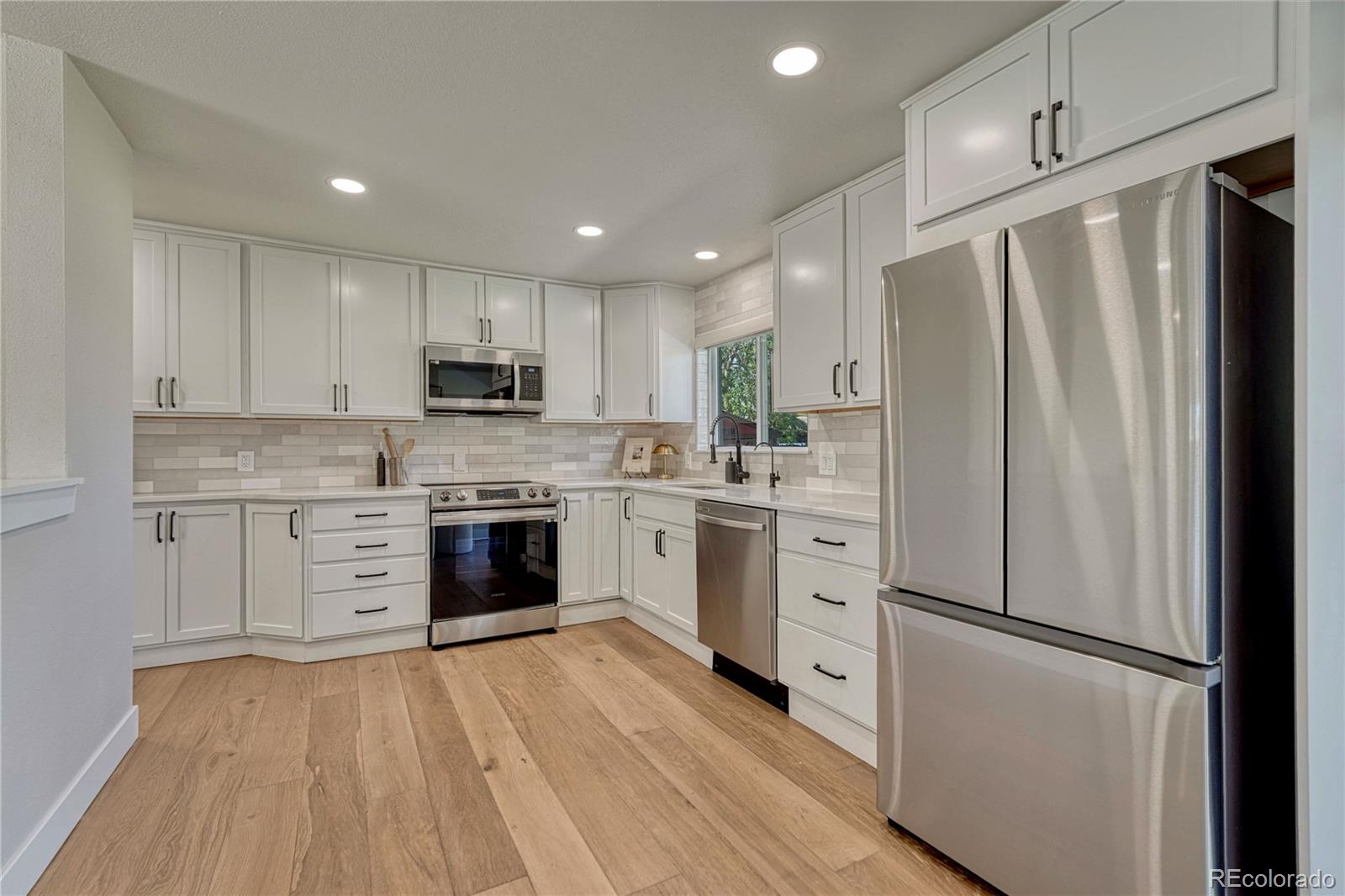 MLS Image #12 for 6945 s clermont drive,centennial, Colorado