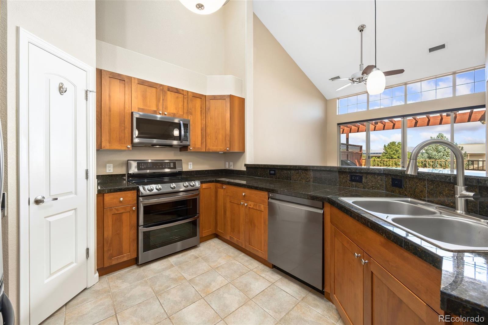 MLS Image #5 for 8519  gold peak drive e,highlands ranch, Colorado