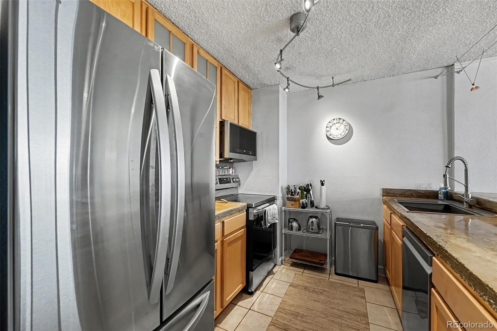MLS Image #12 for 1020  15th street 33a,denver, Colorado