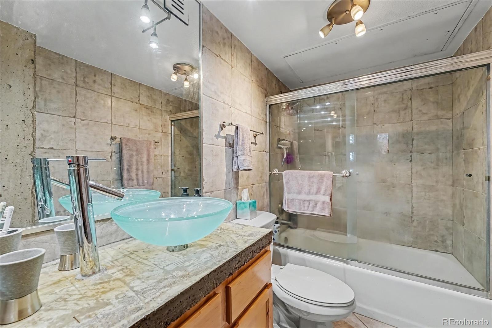 MLS Image #14 for 1020  15th street 33a,denver, Colorado