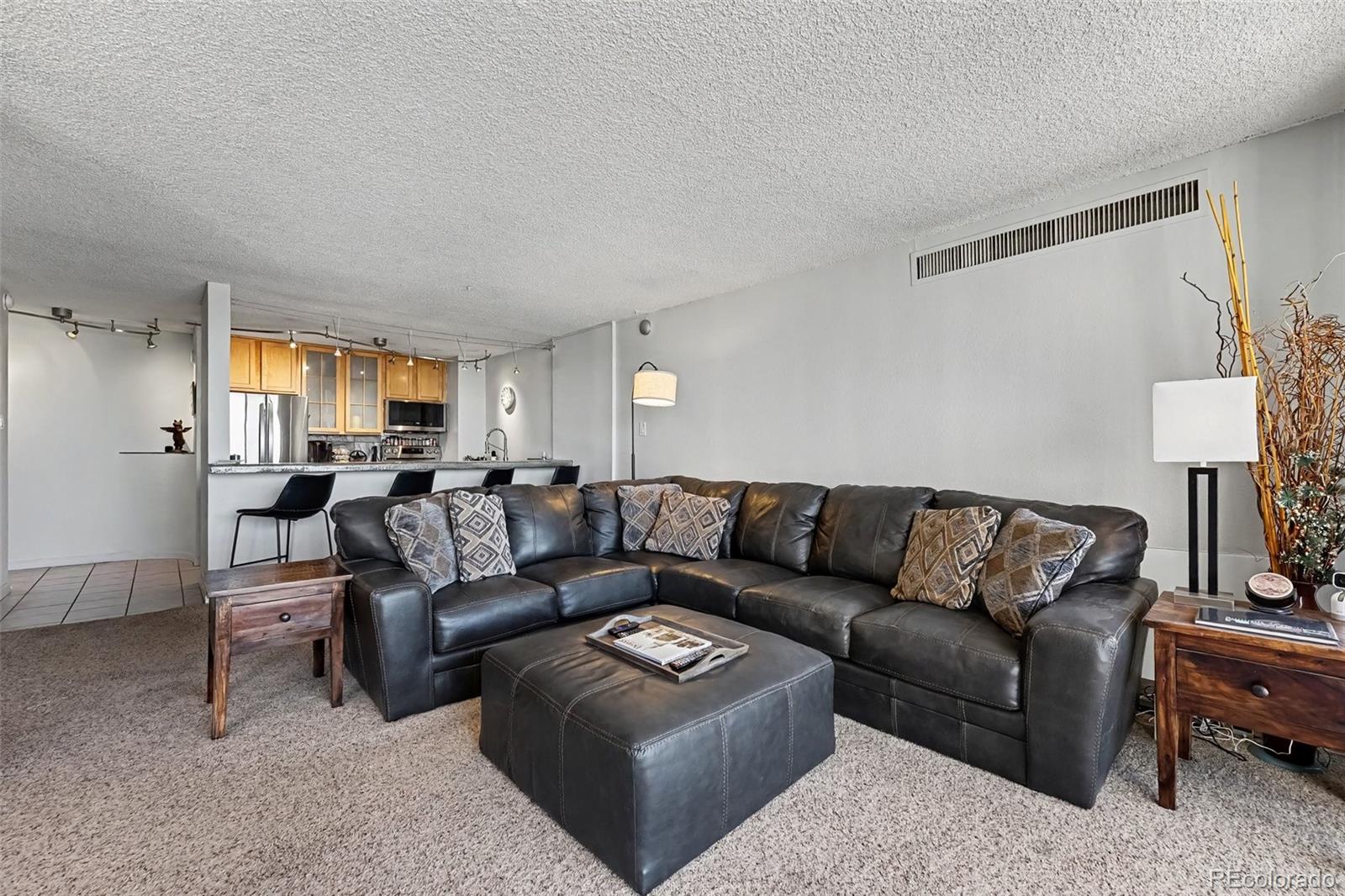 MLS Image #7 for 1020  15th street 33a,denver, Colorado