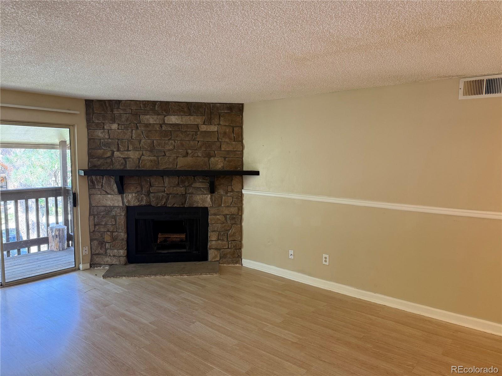 MLS Image #2 for 1760 s pitkin circle,aurora, Colorado