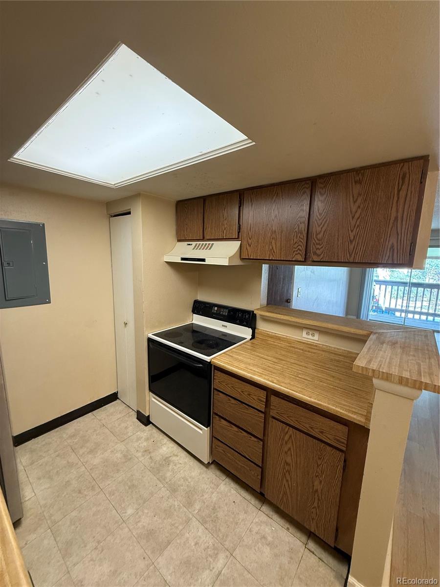 MLS Image #5 for 1760 s pitkin circle,aurora, Colorado