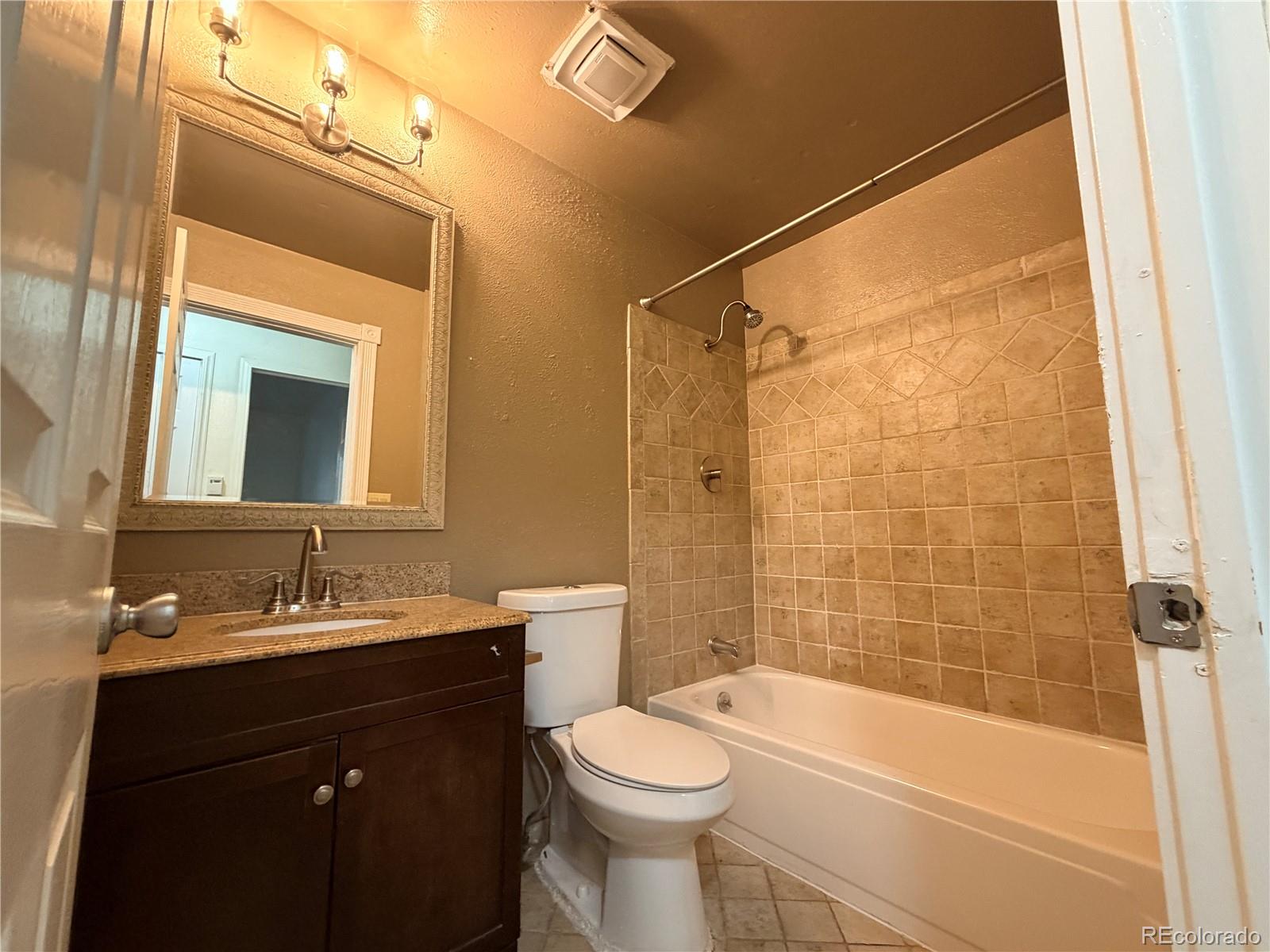 MLS Image #12 for 3815 s pitkin circle,aurora, Colorado