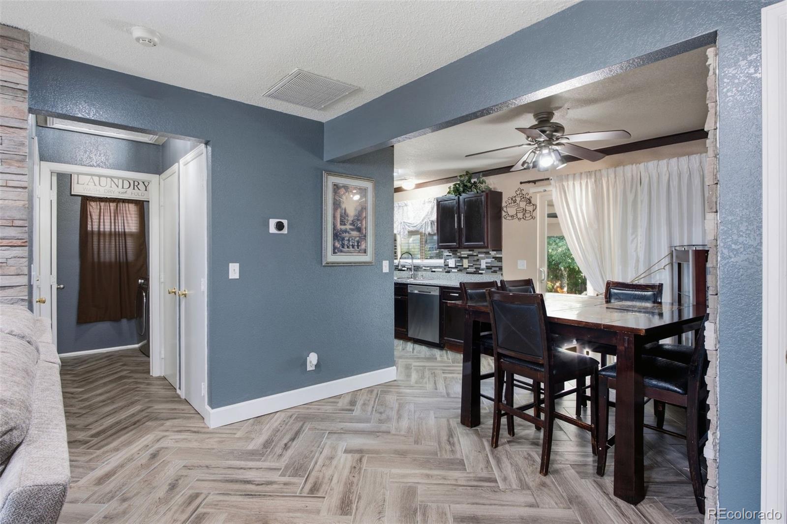 MLS Image #3 for 15780 e 48th place,denver, Colorado