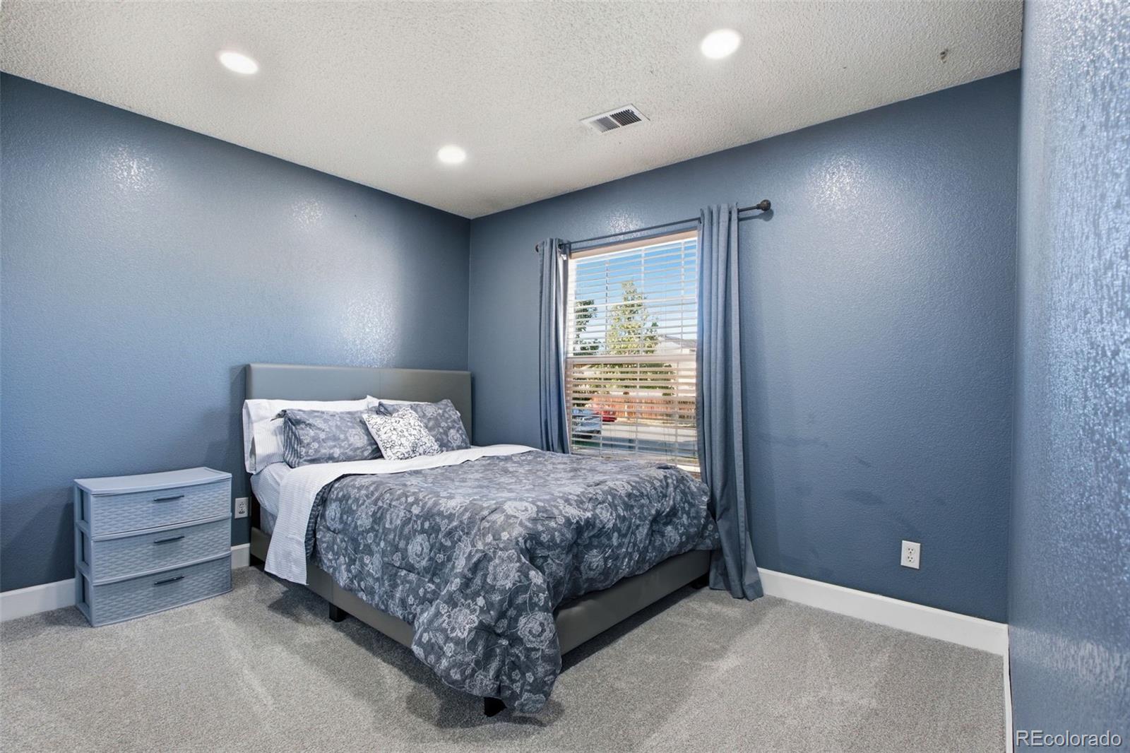 MLS Image #6 for 15780 e 48th place,denver, Colorado
