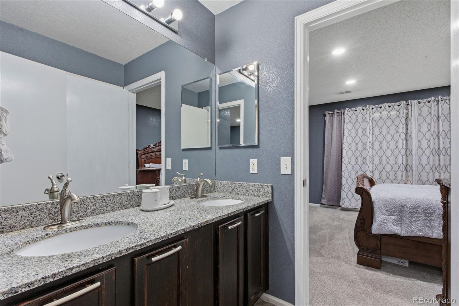 MLS Image #7 for 15780 e 48th place,denver, Colorado