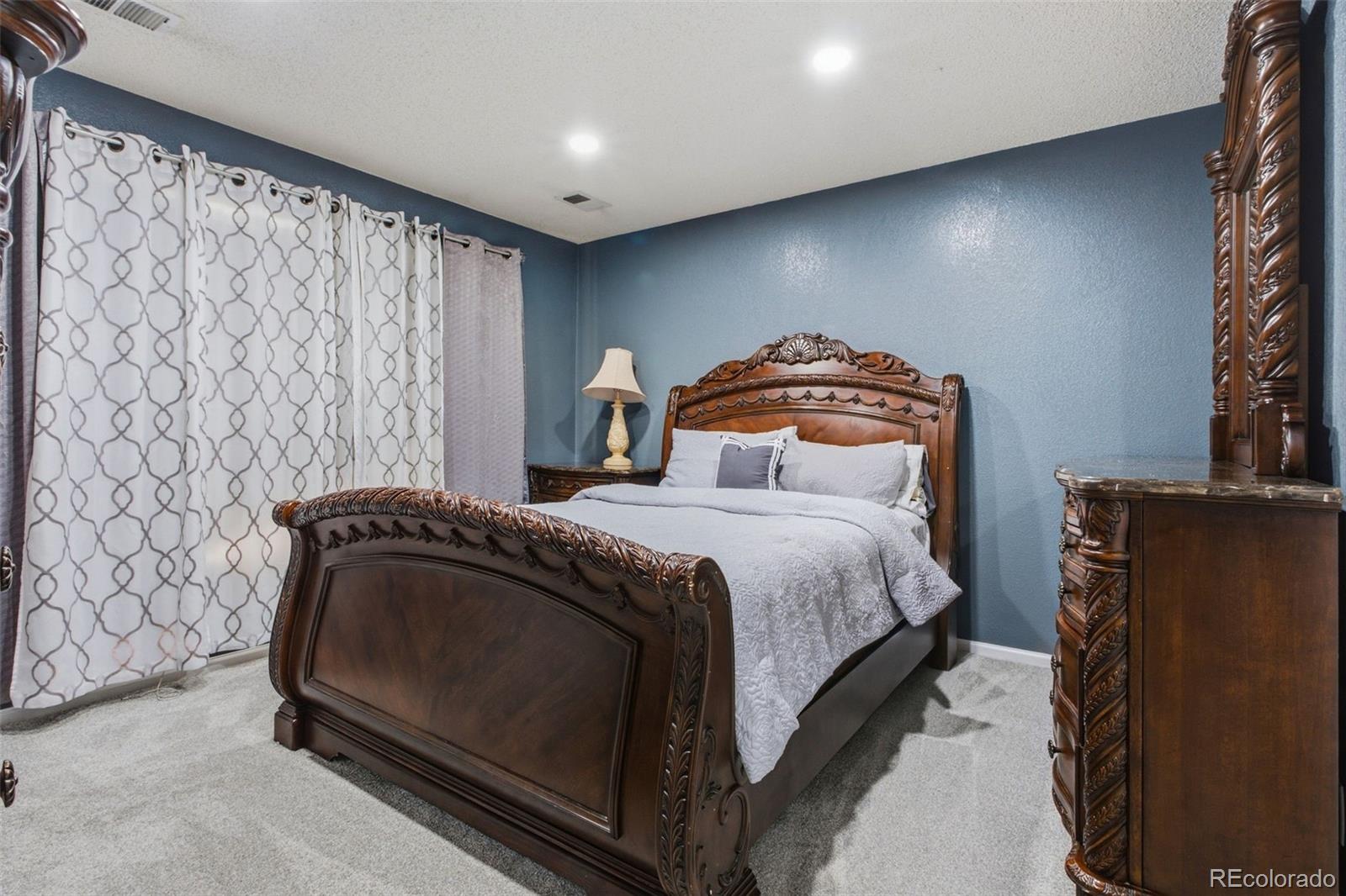 MLS Image #9 for 15780 e 48th place,denver, Colorado