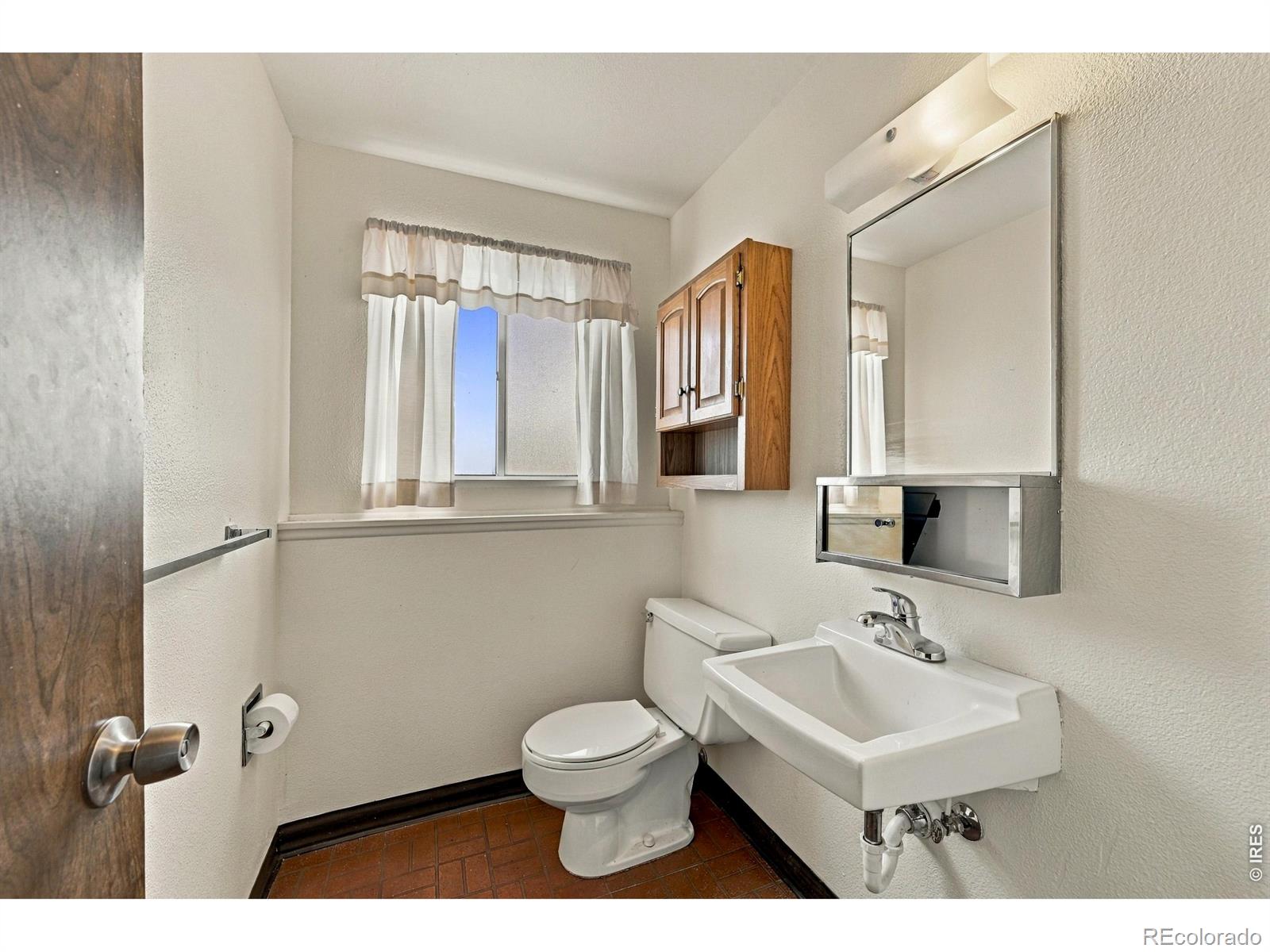 MLS Image #20 for 2404 n van buren avenue,loveland, Colorado