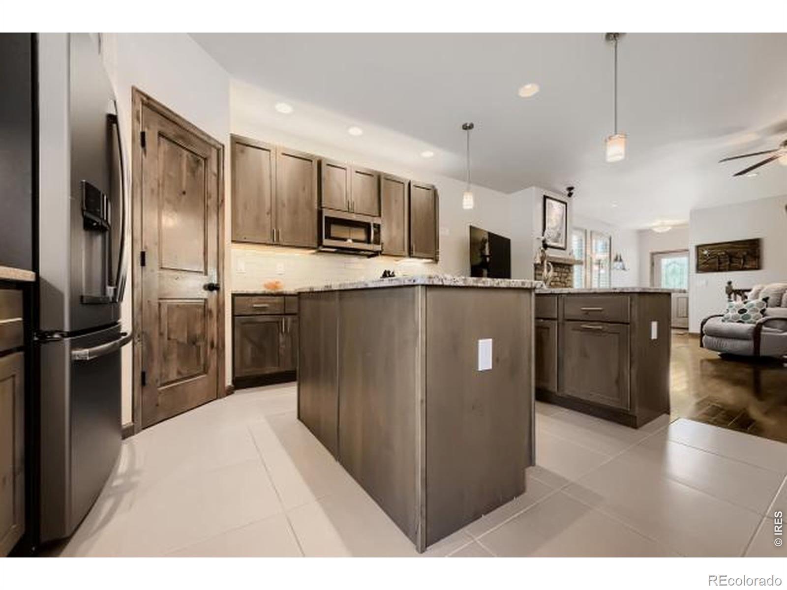 MLS Image #23 for 820  13th street,berthoud, Colorado
