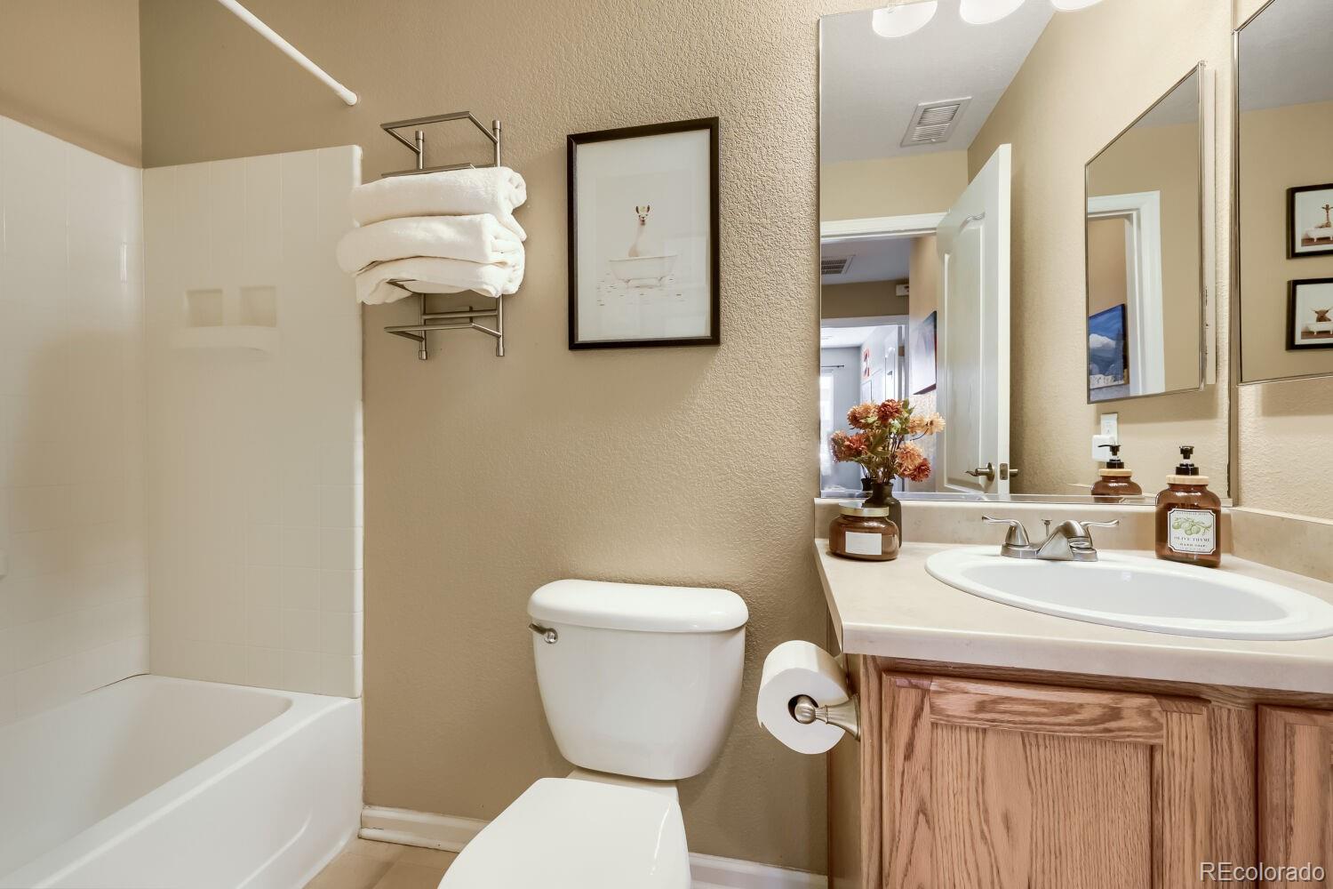 MLS Image #14 for 11947  riverstone circle,commerce city, Colorado