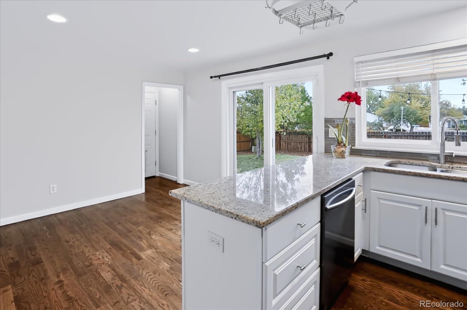 MLS Image #14 for 6528 s cody way,littleton, Colorado