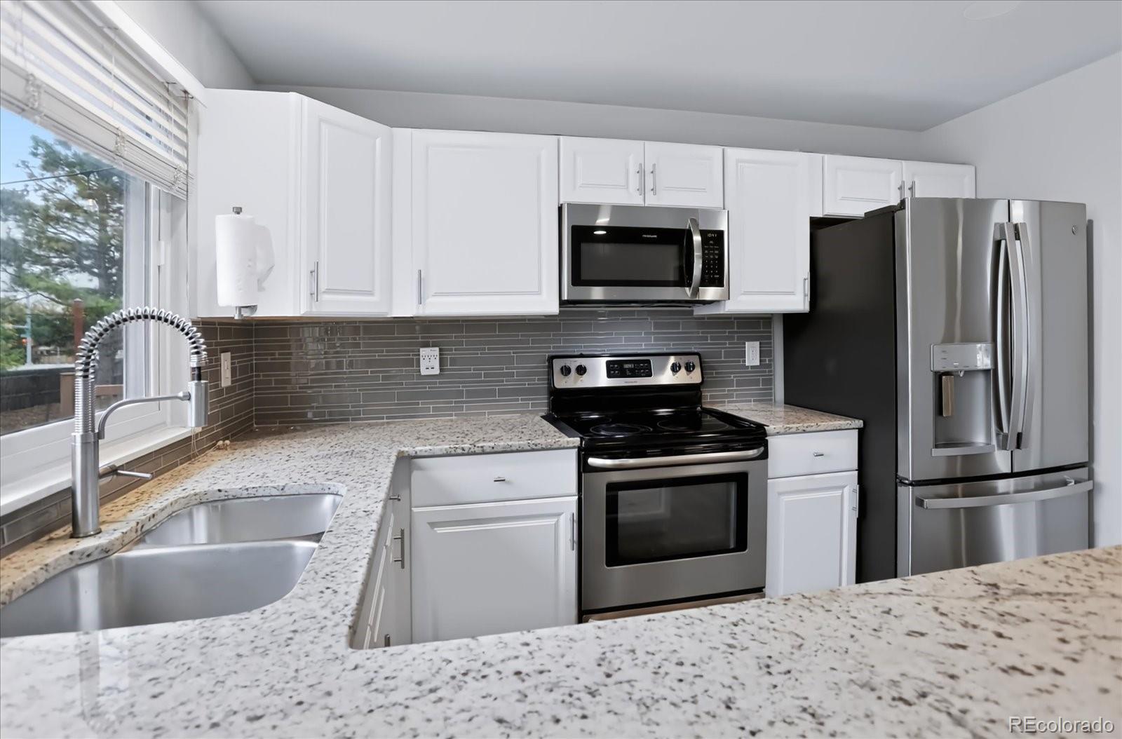 MLS Image #6 for 6528 s cody way,littleton, Colorado