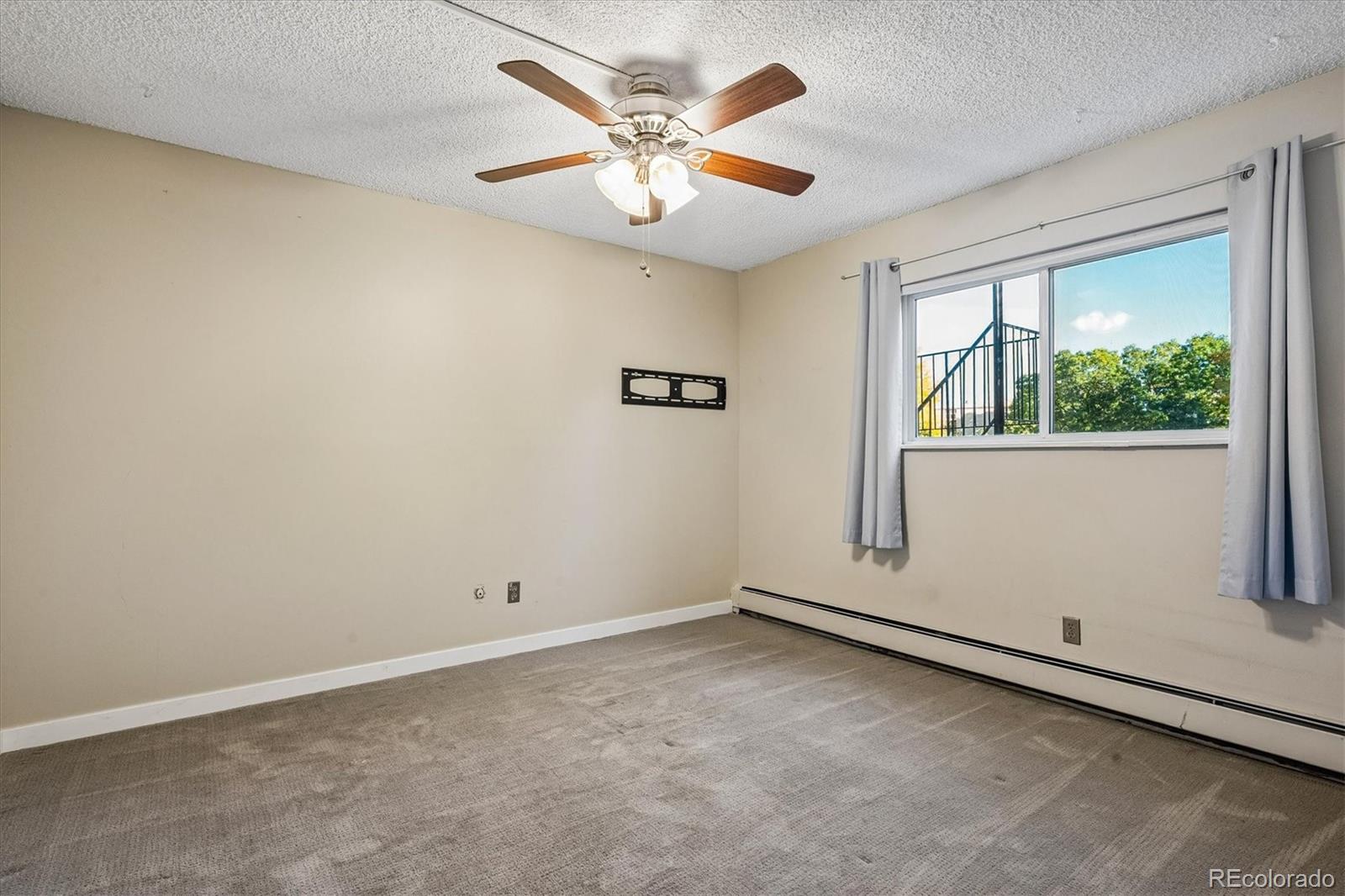 MLS Image #16 for 3465 s poplar street 101,denver, Colorado