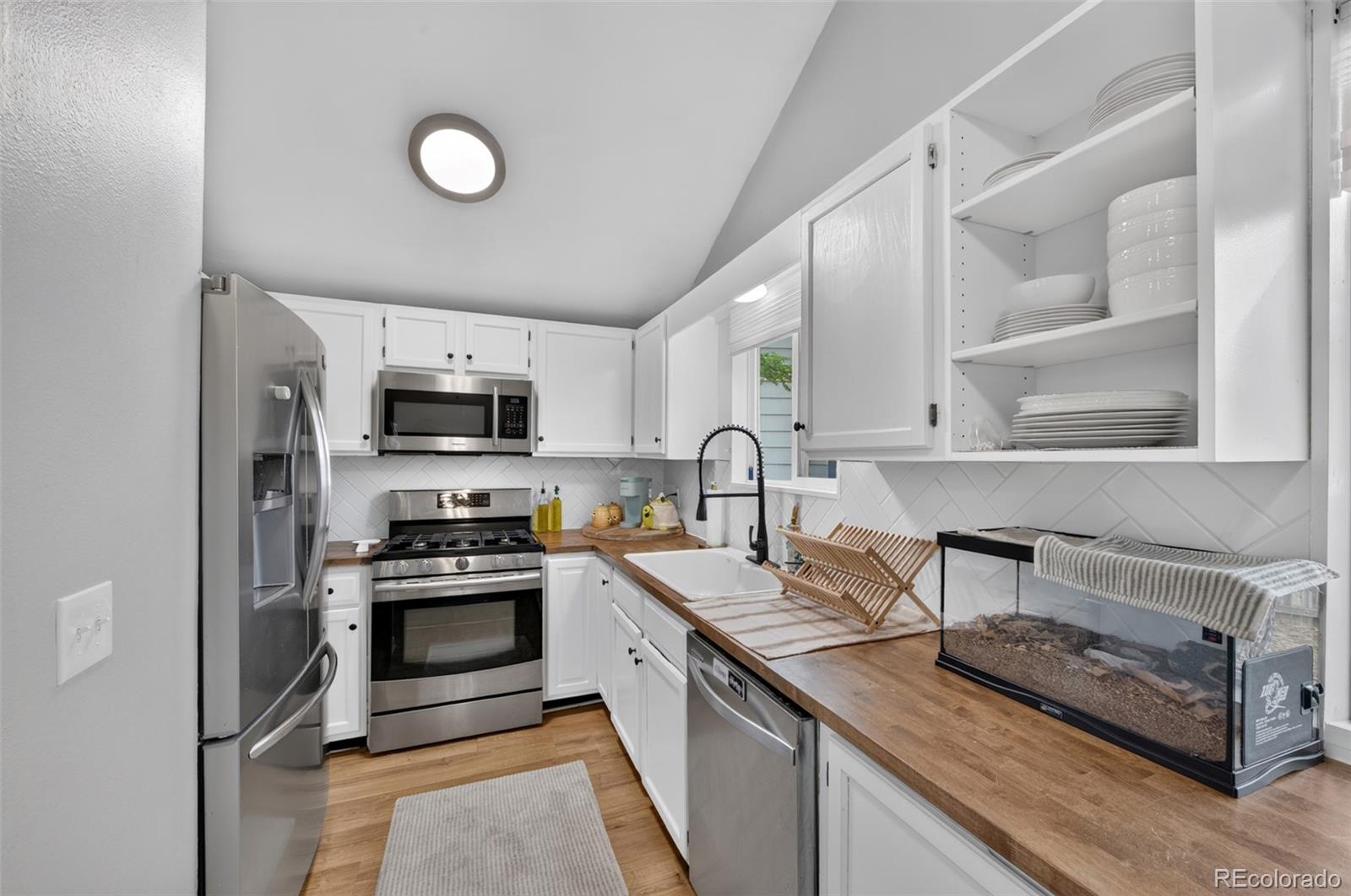 MLS Image #4 for 960 s zeno way,aurora, Colorado