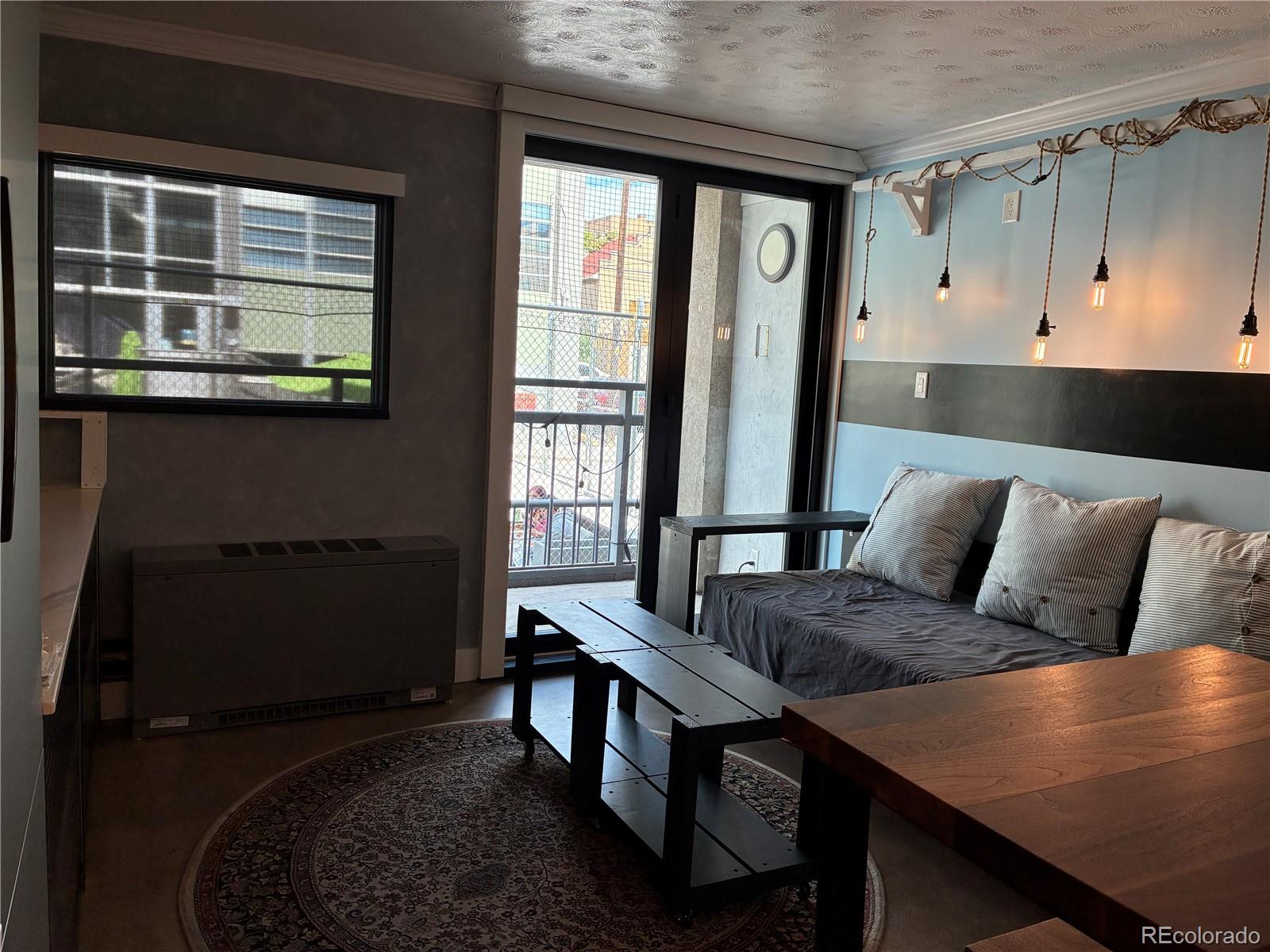 MLS Image #13 for 830 n sherman street 204,denver, Colorado