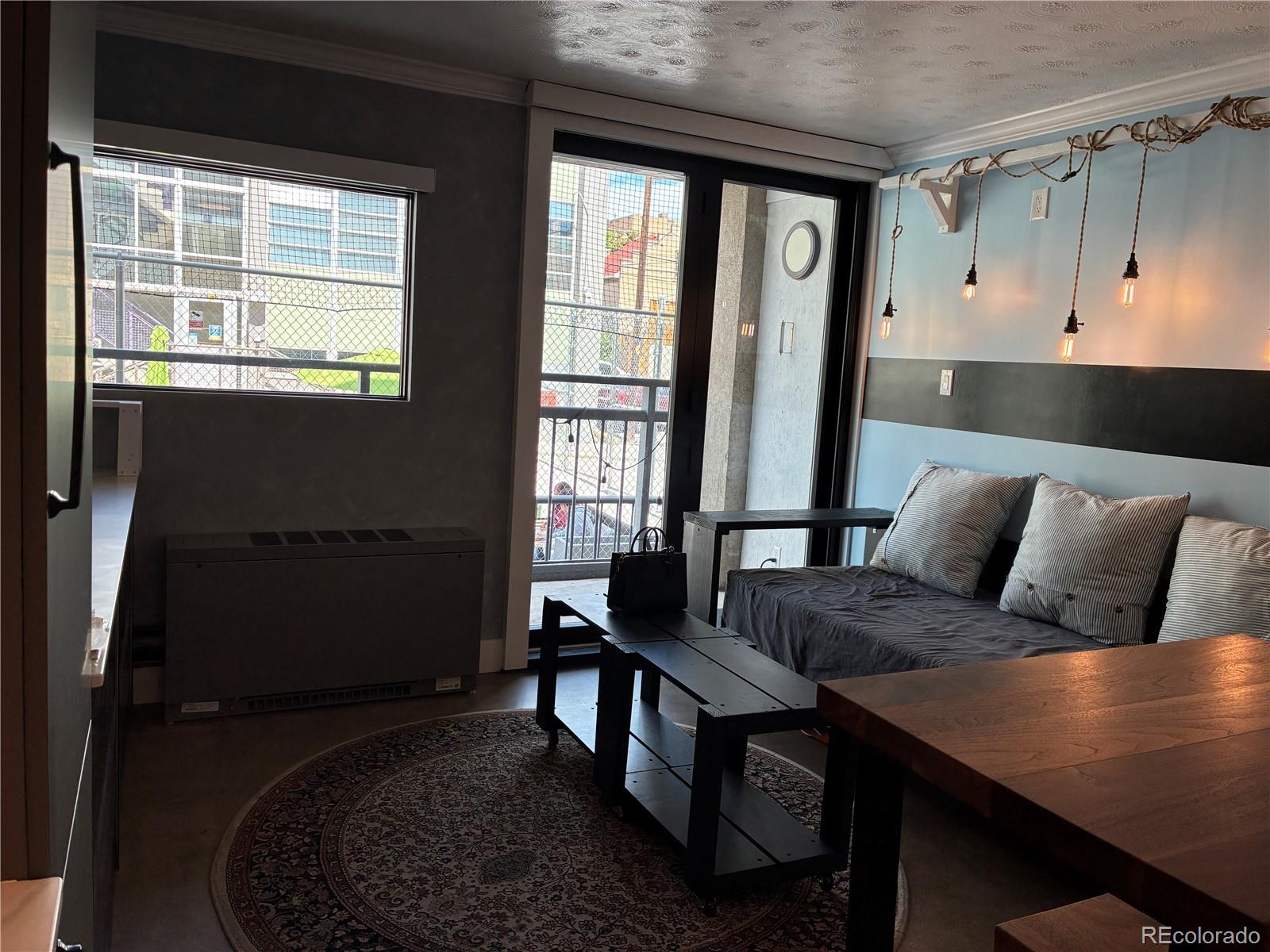 MLS Image #15 for 830 n sherman street 204,denver, Colorado