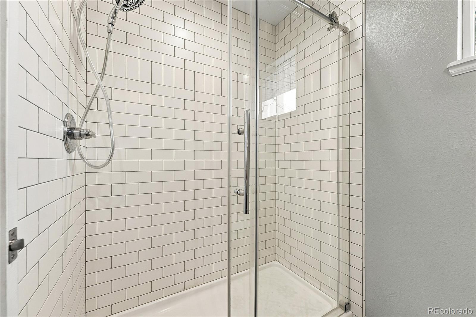 MLS Image #13 for 3484 w 33rd avenue,denver, Colorado