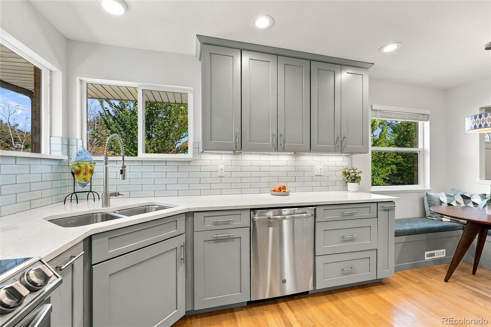 MLS Image #18 for 3484 w 33rd avenue,denver, Colorado
