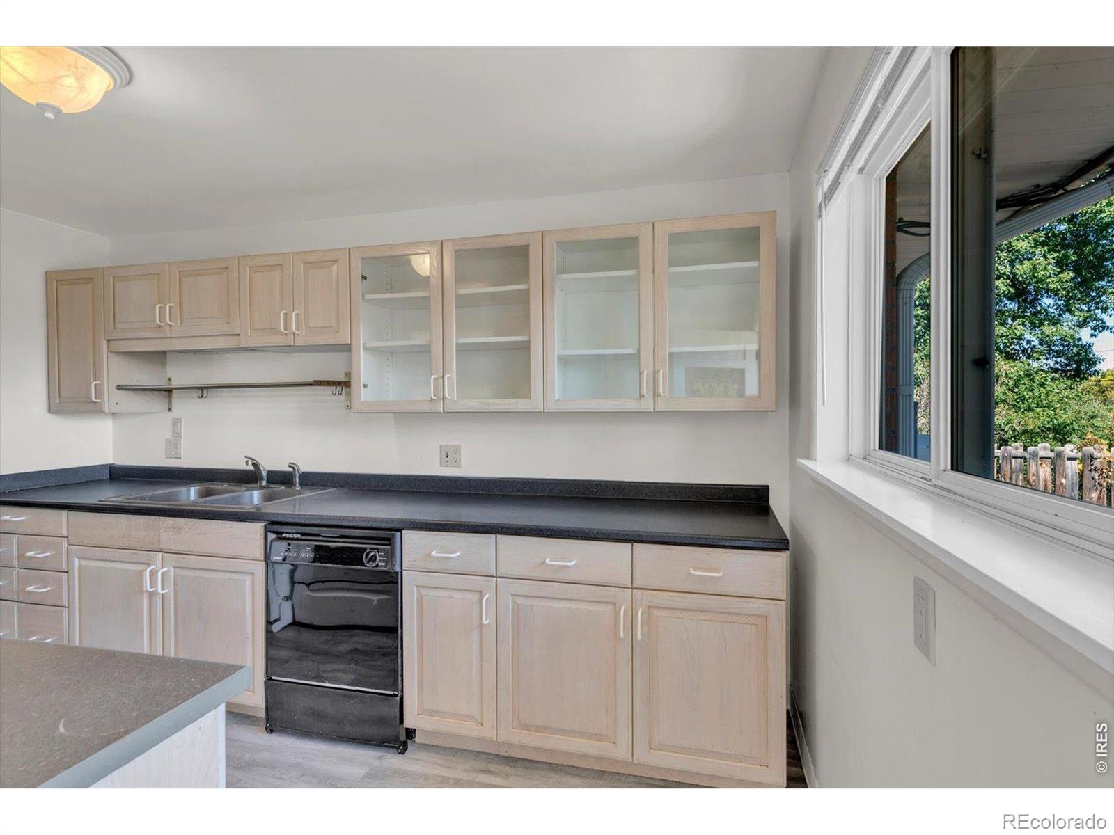 MLS Image #7 for 710 s 44th street,boulder, Colorado