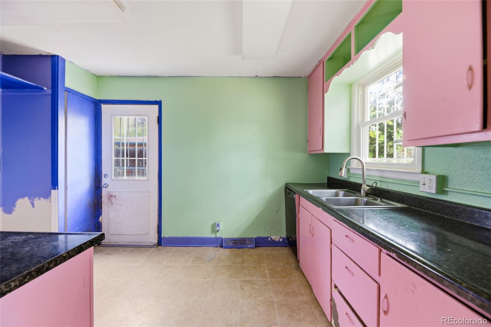 MLS Image #5 for 1625  verbena street,denver, Colorado