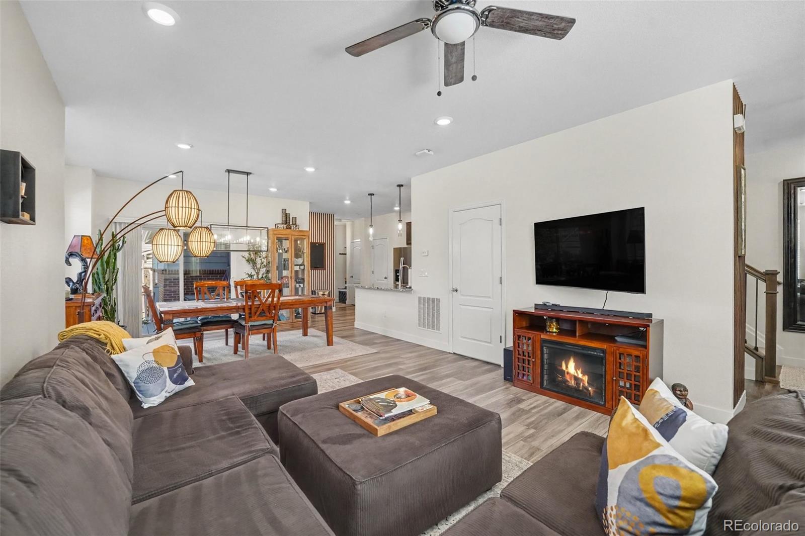 MLS Image #5 for 14075  harrison street,thornton, Colorado