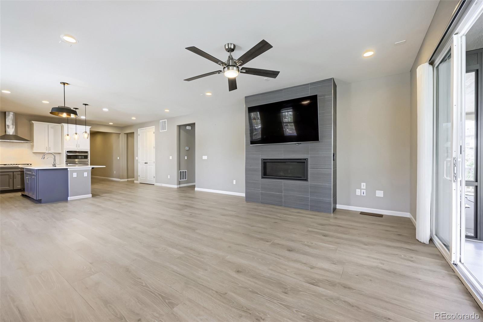 MLS Image #5 for 22107 e tufts drive,aurora, Colorado
