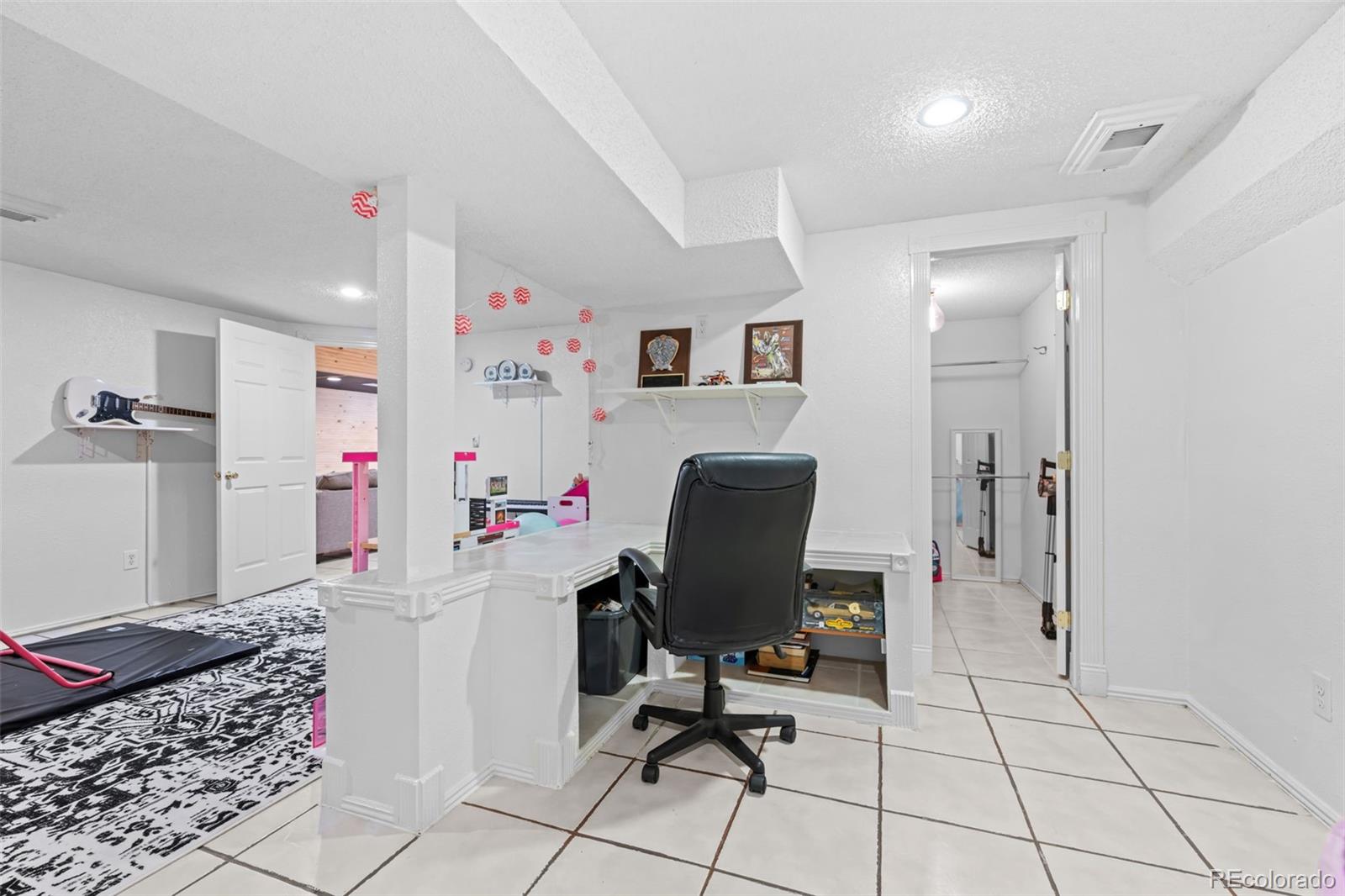 MLS Image #17 for 4503 s quitman street,denver, Colorado