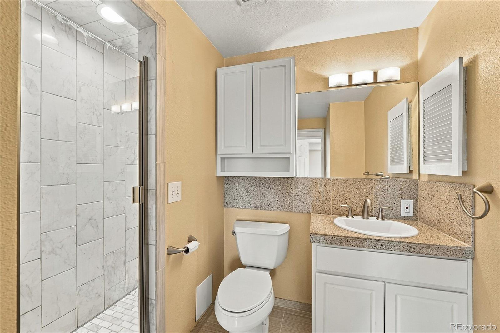 MLS Image #13 for 130 e highline circle 301,centennial, Colorado