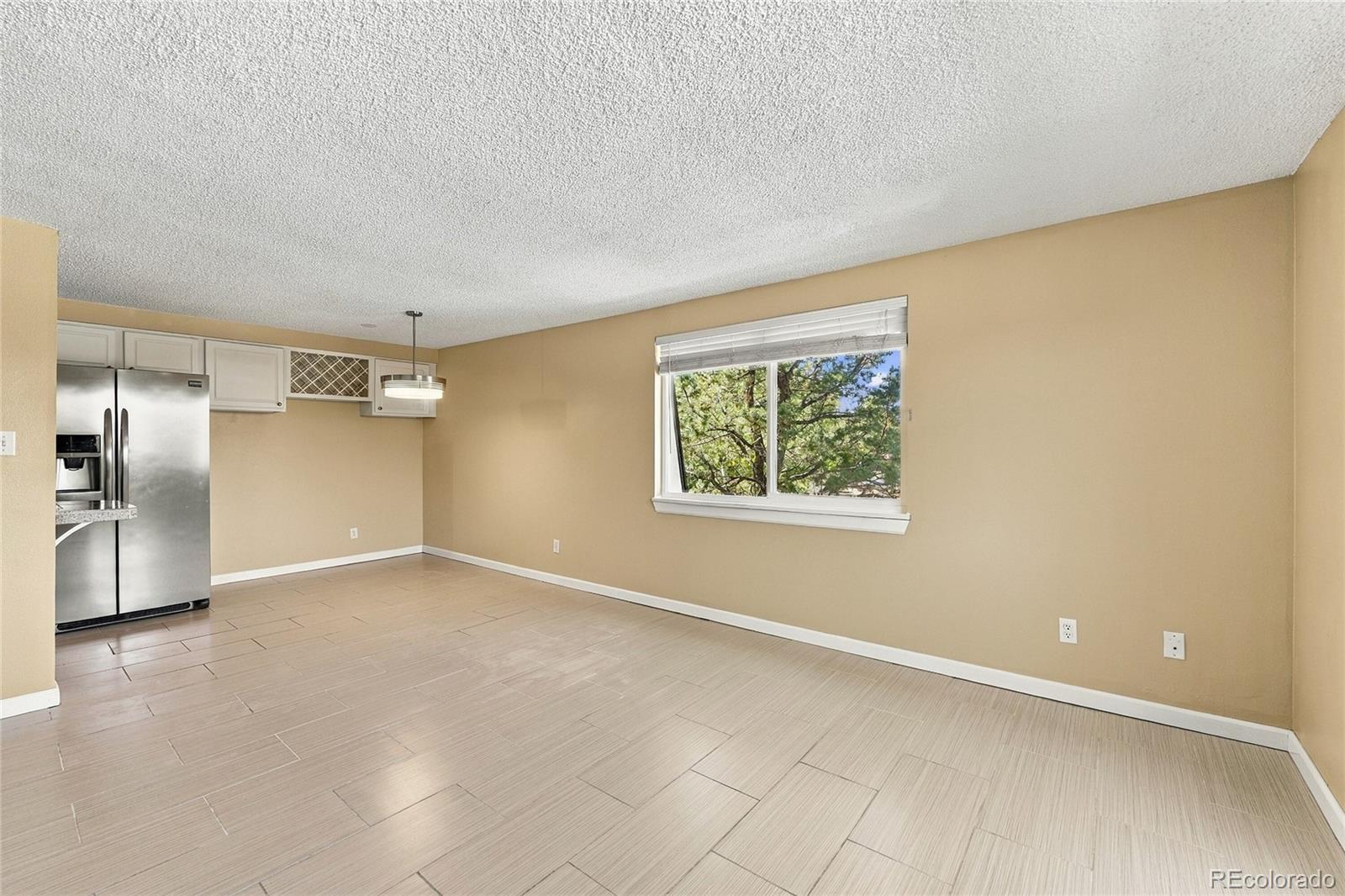 MLS Image #4 for 130 e highline circle 301,centennial, Colorado