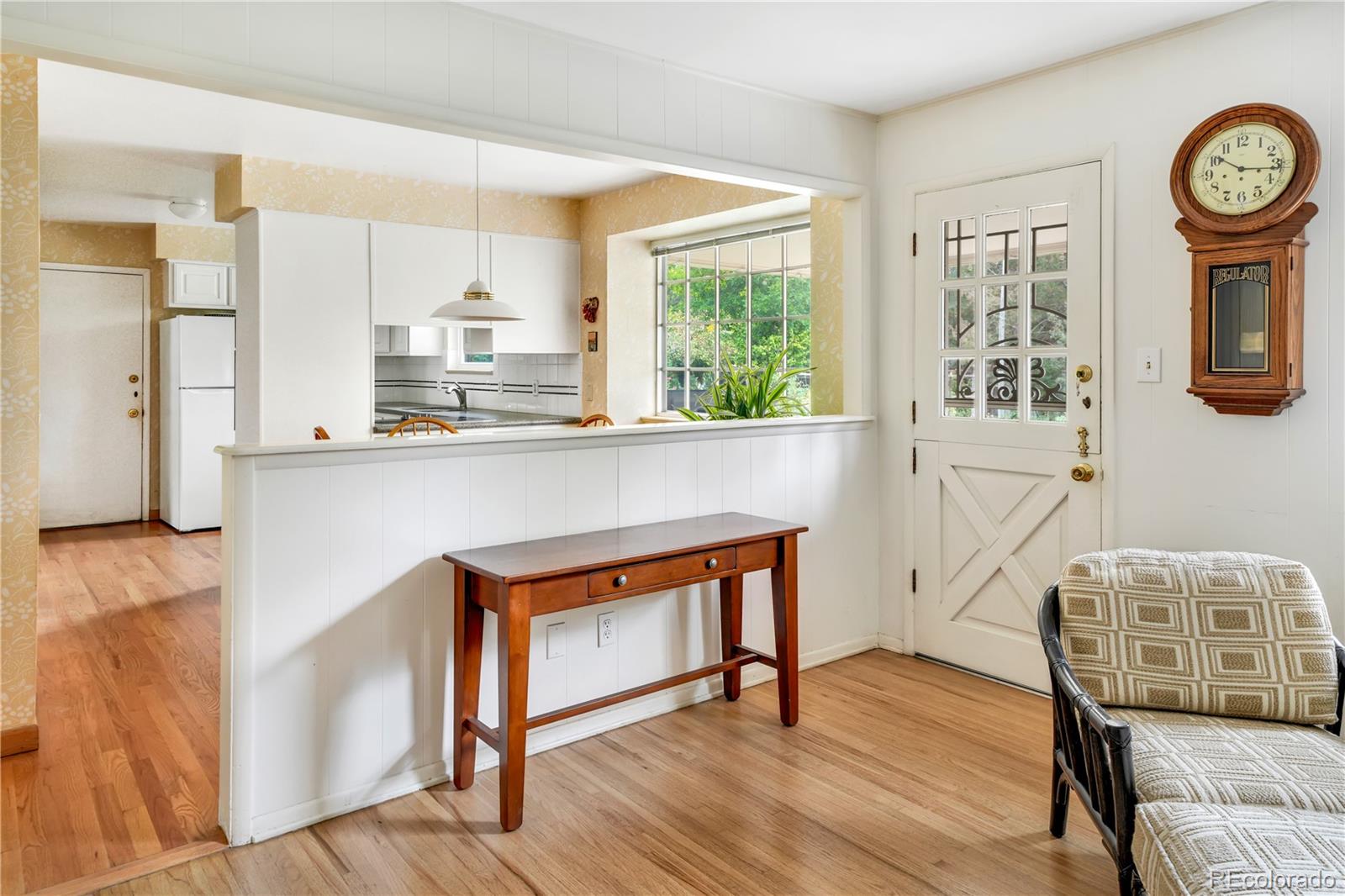 MLS Image #10 for 3244 s niagara street,denver, Colorado
