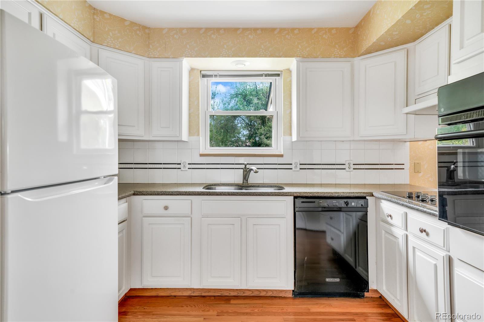 MLS Image #13 for 3244 s niagara street,denver, Colorado