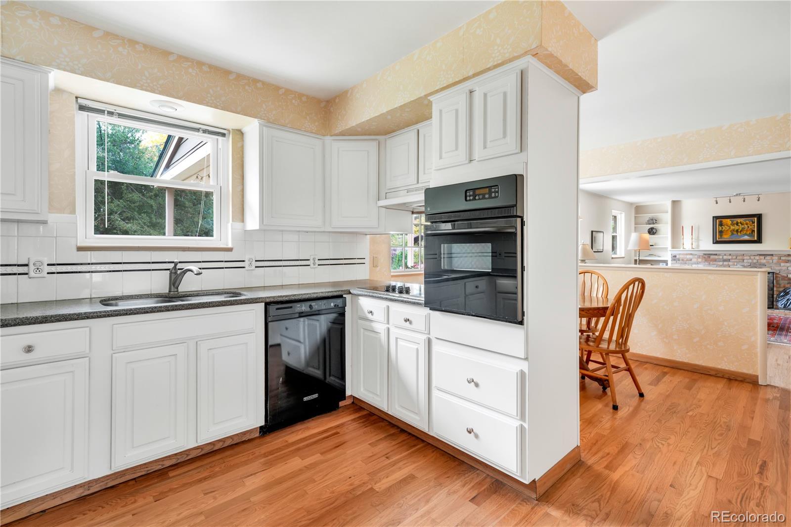 MLS Image #14 for 3244 s niagara street,denver, Colorado