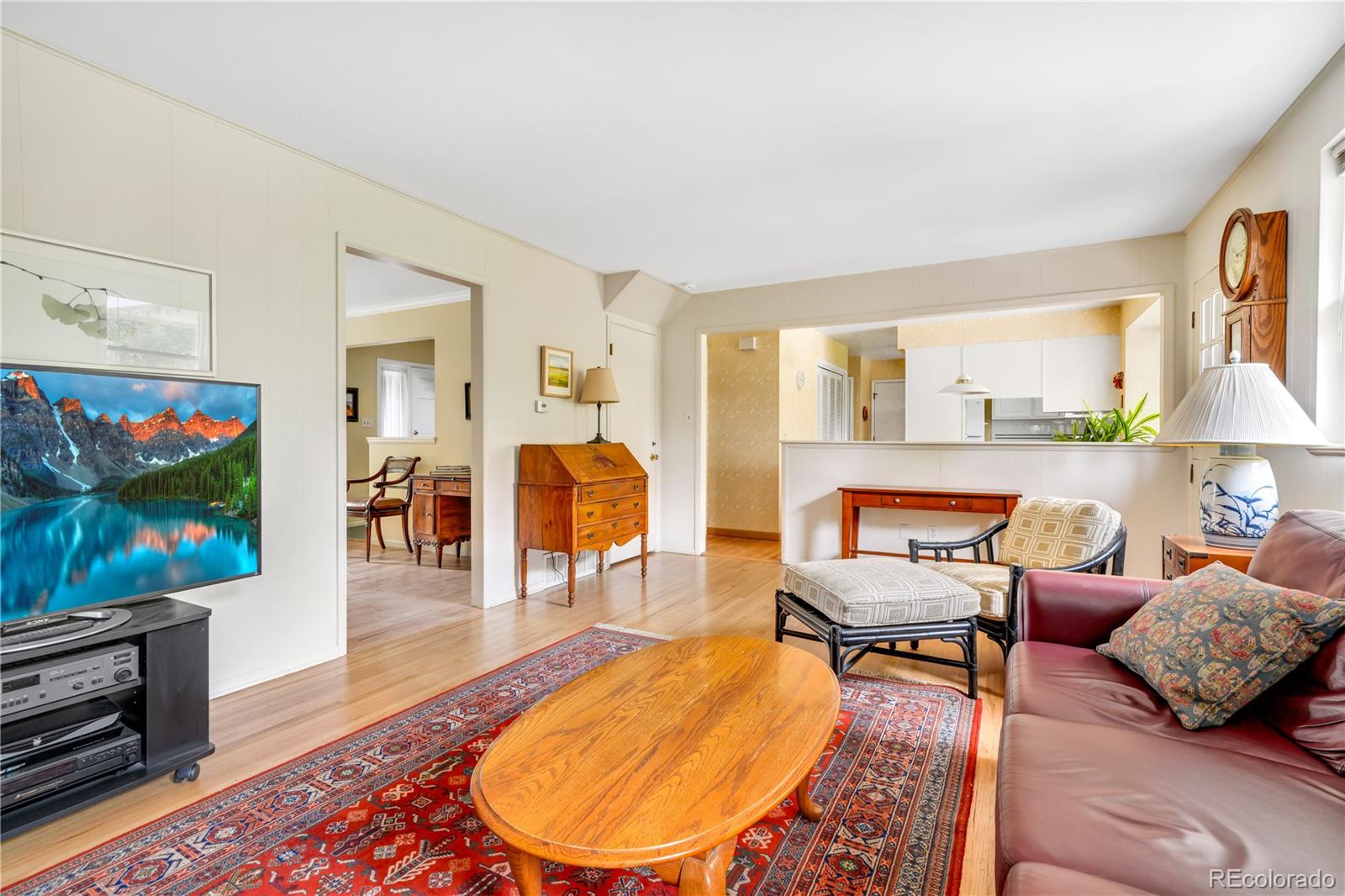 MLS Image #8 for 3244 s niagara street,denver, Colorado