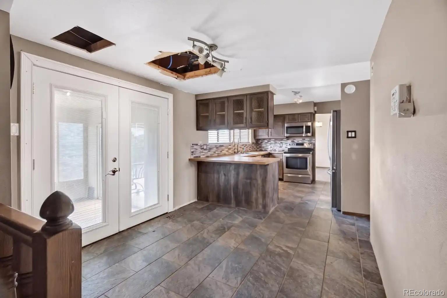 MLS Image #3 for 190  encino drive,pueblo, Colorado