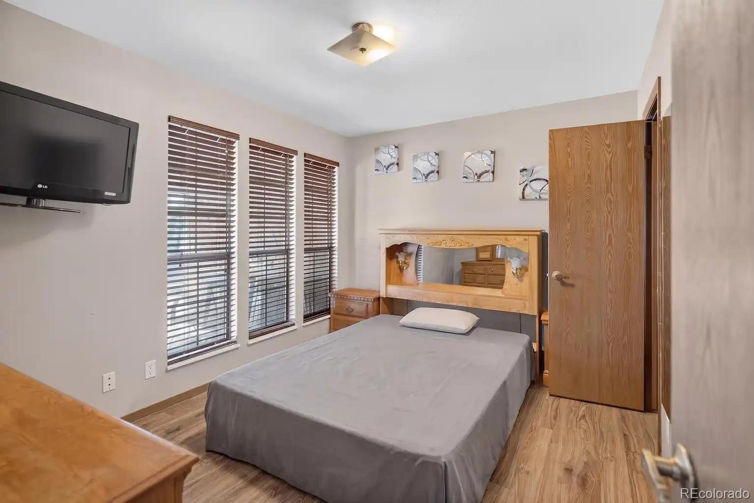 MLS Image #7 for 190  encino drive,pueblo, Colorado
