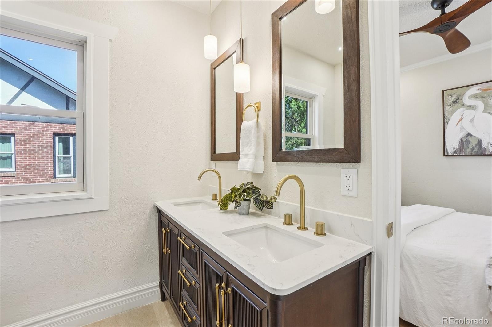 MLS Image #20 for 1650 s lincoln street,denver, Colorado