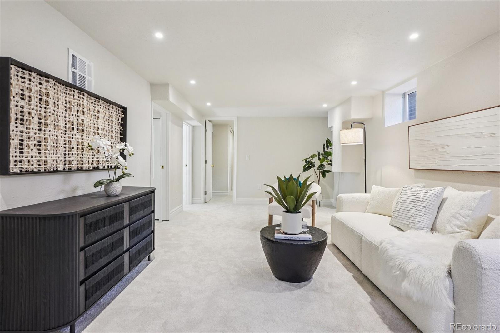 MLS Image #27 for 1650 s lincoln street,denver, Colorado